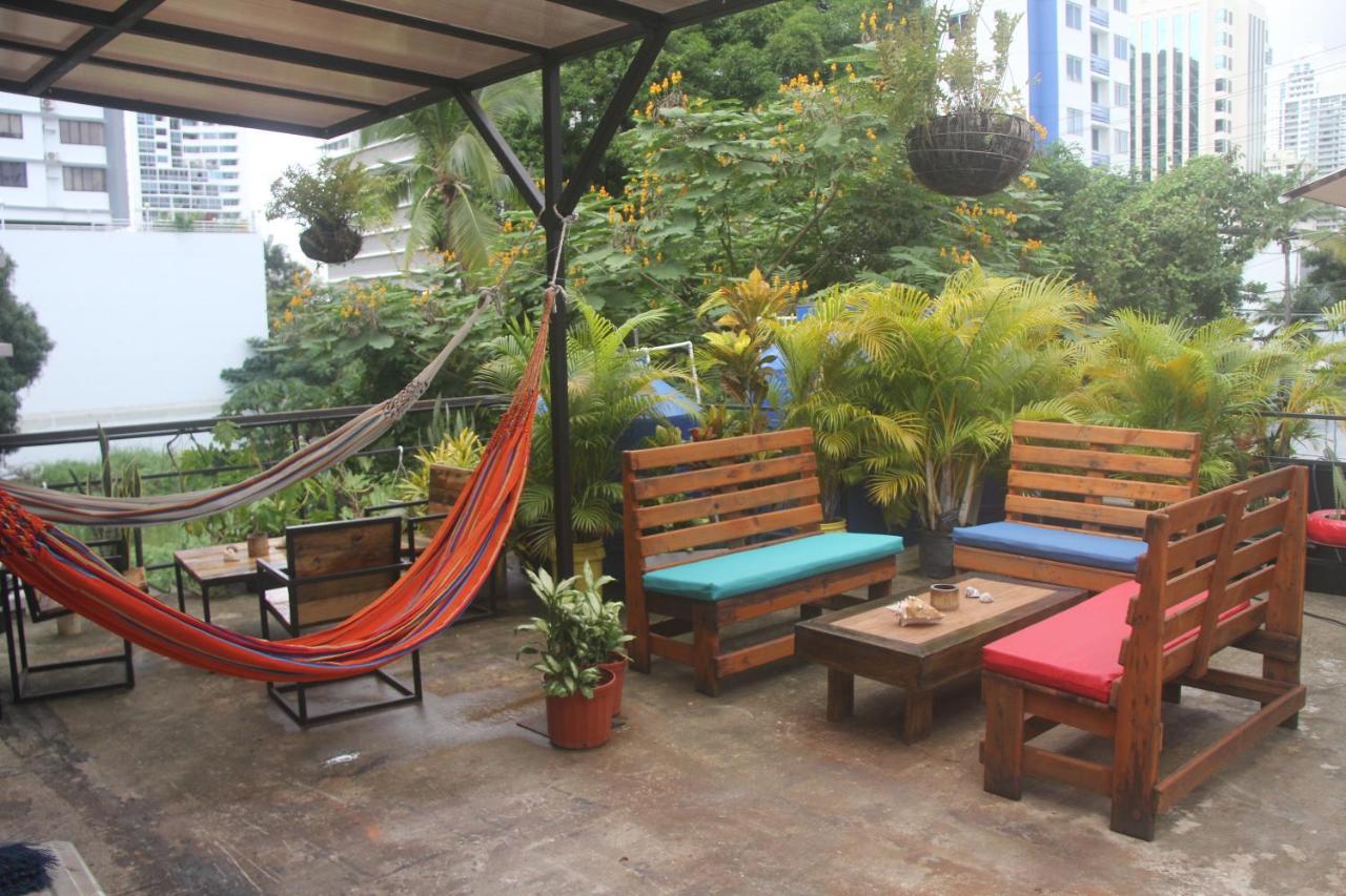 Eden'S Garden Hostel Panama City Exterior photo